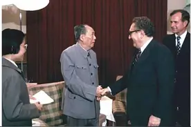 1976年尼克松问主席有何特长，主席回答为人民服务，让他鞠了一躬图片