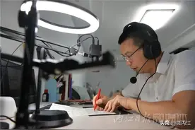 厉害了！内江硬笔书法达人一年多“吸粉”18万人——图片