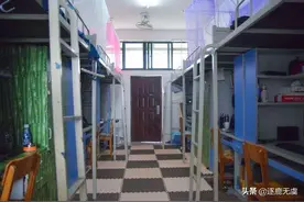 这些大学的宿舍相当豪华，是你的学校吗？图片