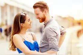 “你还知道回来呀，你怎么不死在外面呢”“是啊，我回来干啥了”图片