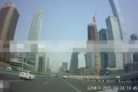 网友：他们变道压线！北京交警：安排！图片