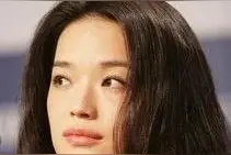 舒淇：曾被两任男友抛弃！又是如何将衣服一件一件穿回来了图片