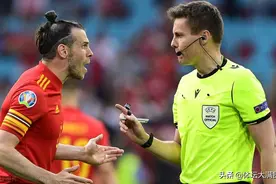 4-0大胜！丹麦杀入欧洲杯八强，两场比赛轰入8球图片