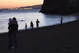 茫茫人海遇见你，命中注定还是你（黄昏恋）图片