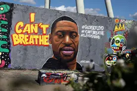 美国警察为何那么“牛”？主要是因为这四点图片