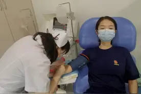 美丽的119接警员小姐姐，你很棒！图片