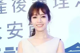 生母插足闺蜜30年，私生女养成名媛，侯佩岑假笑面具下冷暖人生图片