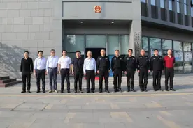 深汕特别合作区党工委委员、公安分局局长赖志光一行到坪山区检察院调研交流图片
