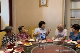 进阶分享｜3个助听器使用好方法，帮你聚会人多时也能轻松听清图片