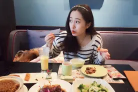 韩国无胖子？实拍韩国人的三餐，看完终于明白：欧巴都是骗人的图片