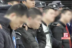 郑州航空港区一黑恶势力组织卖淫寻衅滋事敲诈勒索，主犯被判23年视频封面