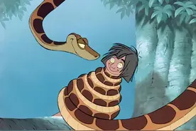 半年蛇吃鼠，半年鼠吃蛇！蛇冬眠可能会被吃掉，为何还要冬眠？图片