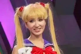 女星cos美少女战士，娄艺潇低配，金晨高配，看到她：水冰月本人图片