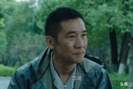 《功勋》袁隆平相亲，不穿体面的衣服，在女子篮球赛却表白成功？图片