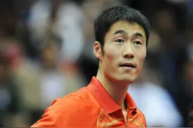 乒乓男神王励勤：和赵薇谈过恋爱，37岁娶小10岁娇妻，儿女双全图片