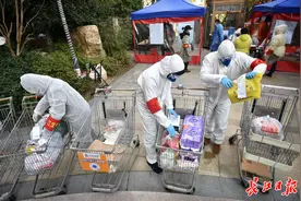 摸清底数“釜底抽薪”，社区大排查打赢收治攻坚战图片