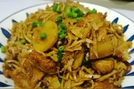 老母亲日常饮食记录之：五花烧笋丝白菜烩丸子，人间滋味是清欢图片