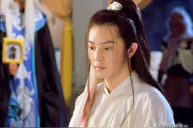 民间故事：书生深山借宿，女子硬说是她相公，夜里逼着他做夫妻图片