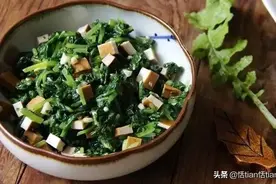 做法超简单的凉拌菜来了，爽口又美味，炎热的夏天餐桌必备图片