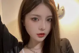 小说：合租的美女室友介绍闺蜜给我，醉酒后耍酒疯：你怎么谢我？图片