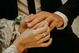 DR钻戒，爱情骗子图片