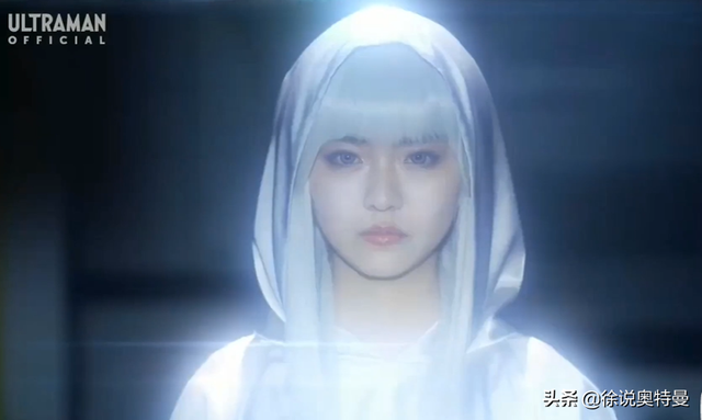 特利迦奥特曼第4集：真中剑悟在梦中变成了黑暗特利迦，他来了？