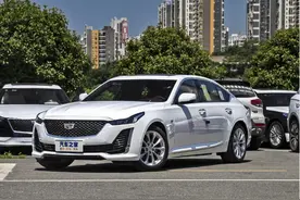 凯迪拉克CT5：10AT+后驱，轴距近3米，良心用料配置高图片