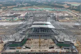 最新！菏泽高铁东站主体结构封顶图片