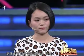 外交官登台求职，现场“疯狂英语”教学，老板们一起玩英语图片