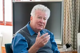 在北大，他的课，猫咪都会来旁听！图片