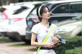 《中餐厅》为何赵丽颖不如赵薇？个性短板暴露，职场中很难讨喜图片