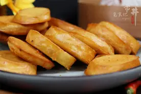 炸馒头片有窍门，步骤别搞错了，教正确做法，金黄酥香，不回软图片