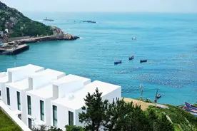 C位海景悬崖民宿躺看日出，浙江这座超仙海岛，今夏即将爆火图片