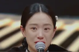 女演员被曝耍大牌，要道具找两个一模一样的苹果！网友：欺人太甚图片