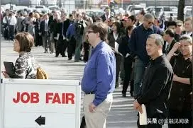 美国有史以来最恐怖的失业潮爆发，短短几周1/6的人失去工作图片