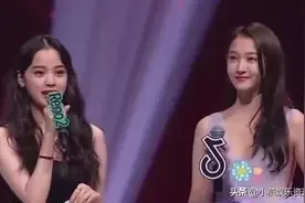 关晓彤和欧阳娜娜同框时，同时关闭滤镜美颜，“颜值”对比好真实图片
