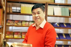 《火种》作者、著名党史军史专家刘统：革命方向是在血与火中摸索出来的｜读+图片