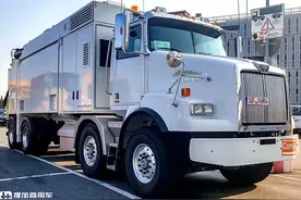 在德国改装的美国长头卡车？这辆西星底盘抽吸车，亮点配置真多图片