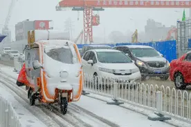 快递变慢递，最后卡在了小区门口图片