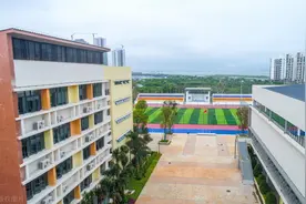 公办高中不招复读生了，私立高中也不能随便进了，教育部再出新规图片