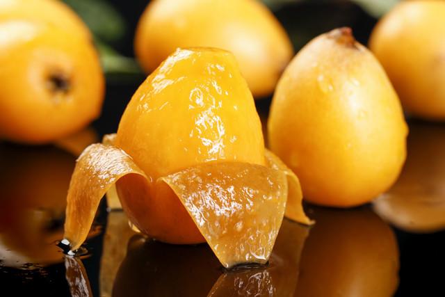 除夕夜，家中摆上这10种“吉祥果”，寓意牛气冲天，好吃还不贵