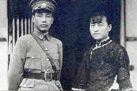 蒋介石女儿的两段婚姻，一次被抛弃，一次险些丧偶图片