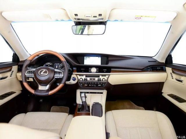 中大型车百公里油耗5L多，15款雷克萨斯ES300h，考虑不？