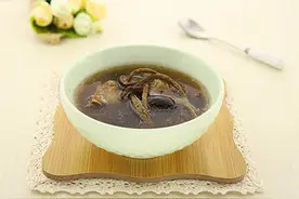 美食分享：茶树菇炖排骨汤、红豆白菜汤、红豆排骨汤的简单做法图片