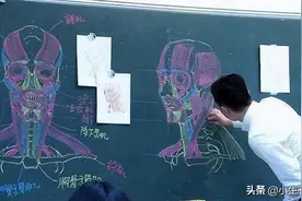 各科老师板书“大乱斗”，孰高孰低？网友：神仙打架图片