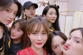 《大碗宽面》组有多拼？三个小时学会舞蹈，王霏霏孟佳深夜练舞图片