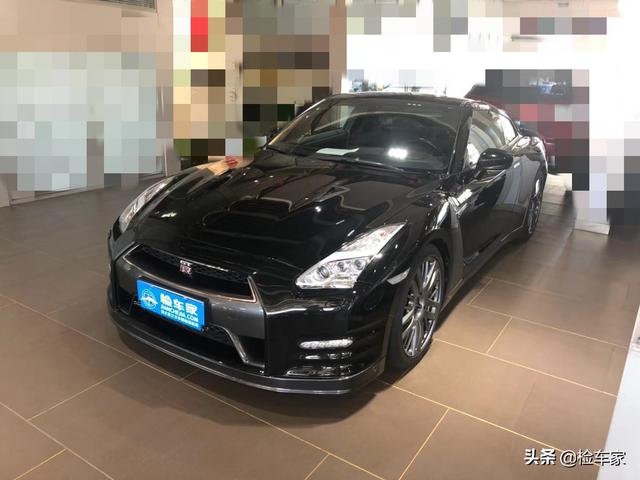 当年158万的东瀛战神GTR，三年时间贬值60万，车况是好是坏？