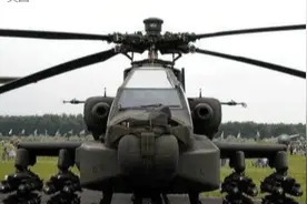 中国的“阿帕奇”对比真正的阿帕奇，性能差距有多大？图片