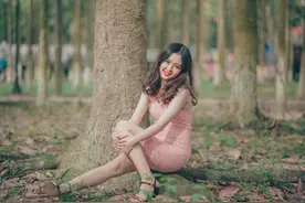 女人想和你接吻，多半会给你这3个暗示图片