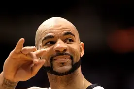NBA头号反骨仔——卡洛斯·布泽尔图片